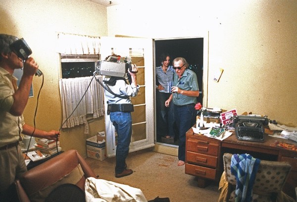 2837EA21-F47E-4776-A0F5-30B67990E138